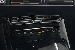 harmaa Mercedes-Benz EQC 2019 kuva 24.