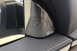 harmaa Mercedes-Benz EQC 2019 kuva 26.