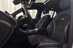 harmaa Mercedes-Benz EQC 2019 kuva 28.