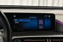 valkoinen Mercedes-Benz EQC 2020 kuva 28.