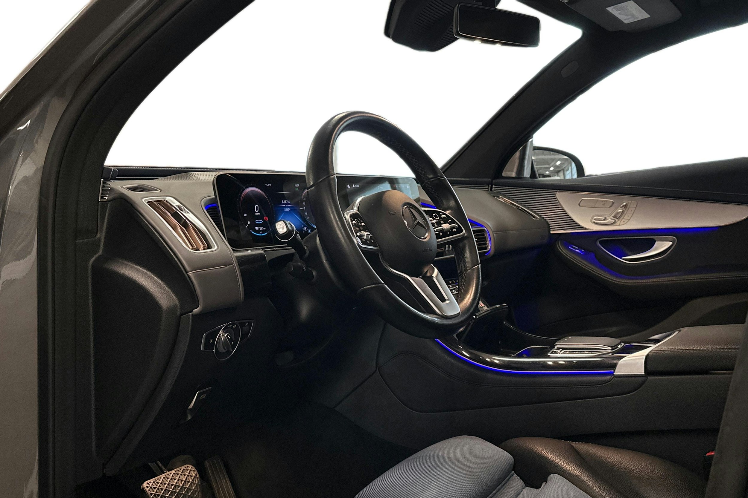 harmaa Mercedes-Benz EQC 2020 kuva 3.