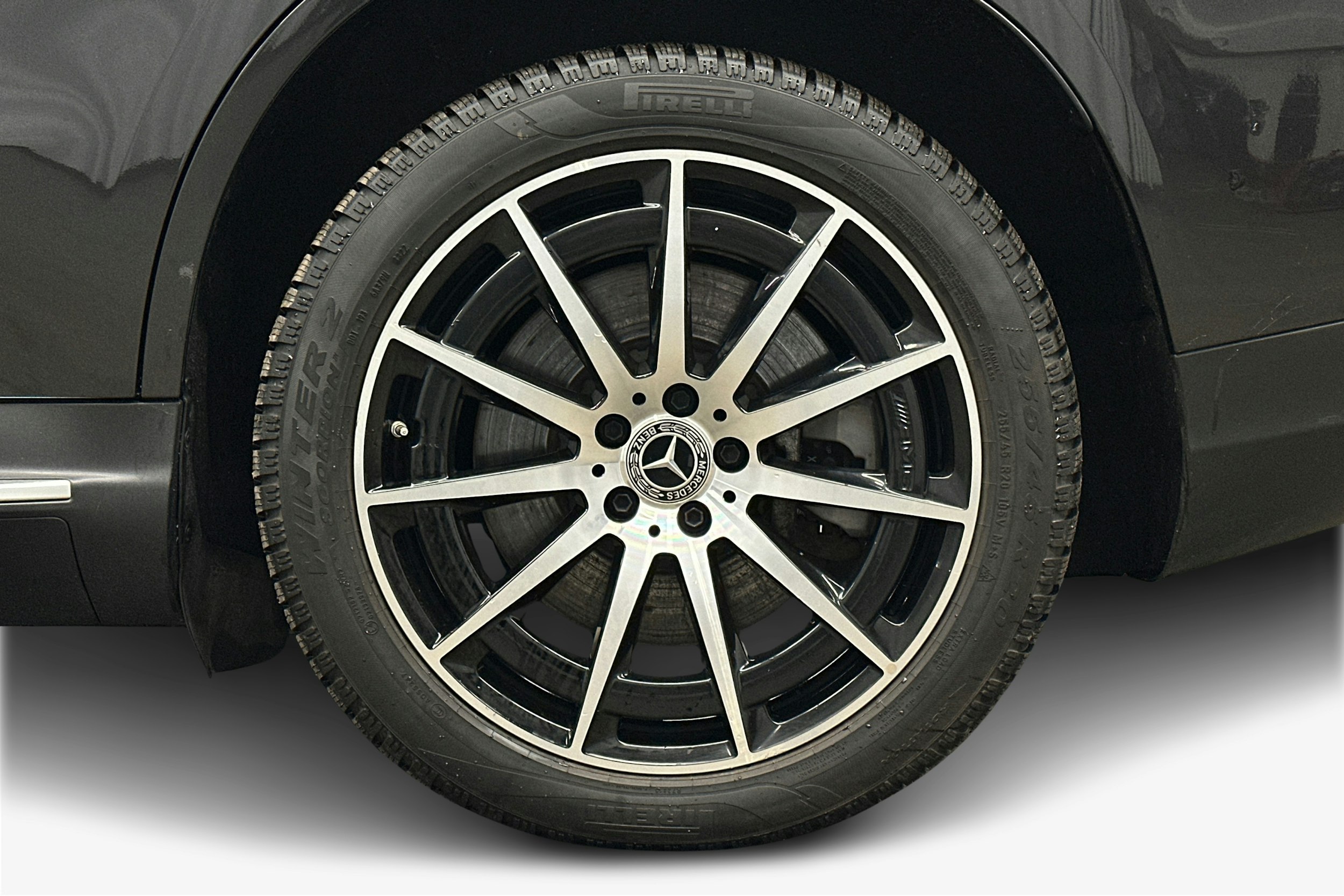 harmaa Mercedes-Benz EQC 2020 kuva 11.