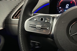 harmaa Mercedes-Benz EQC 2020 kuva 21.