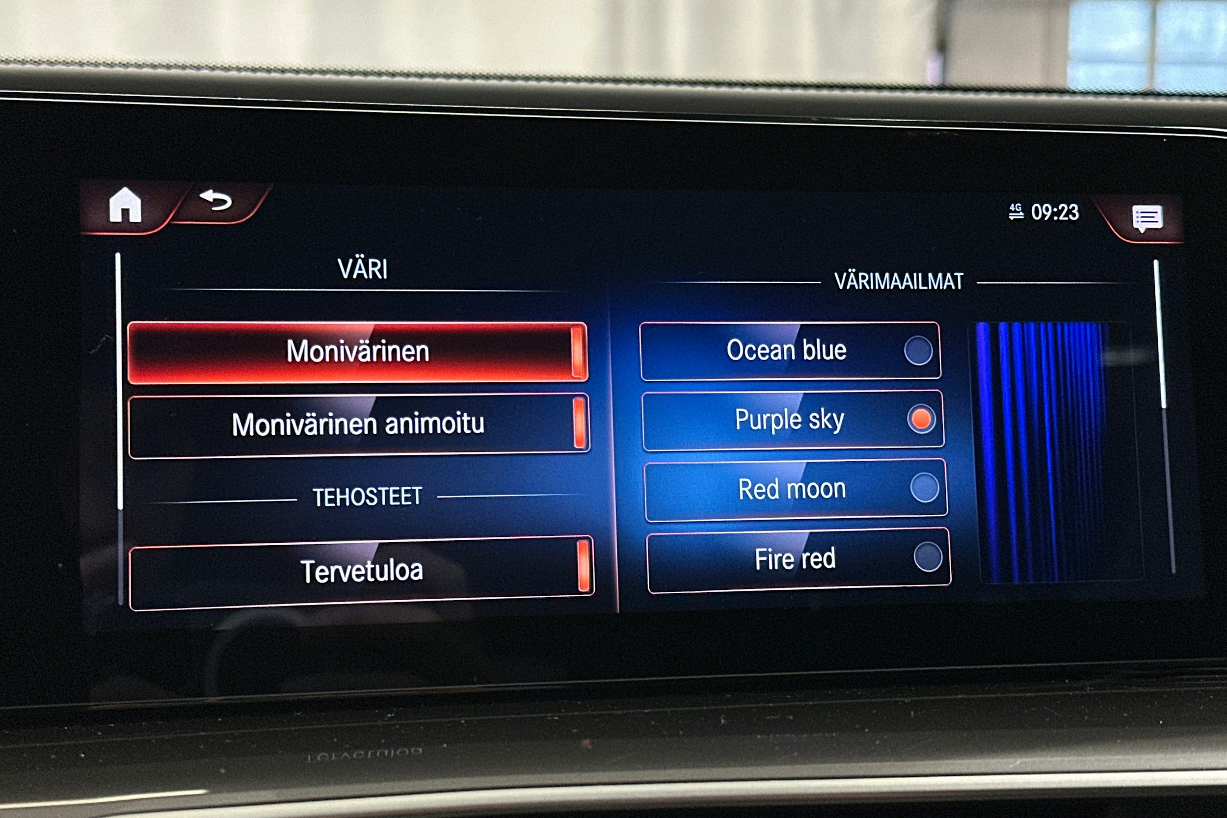 harmaa Mercedes-Benz EQC 2020 kuva 28.