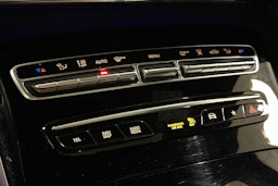 harmaa Mercedes-Benz EQC 2020 kuva 35.