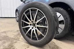 harmaa Mercedes-Benz EQC 2020 kuva 14.