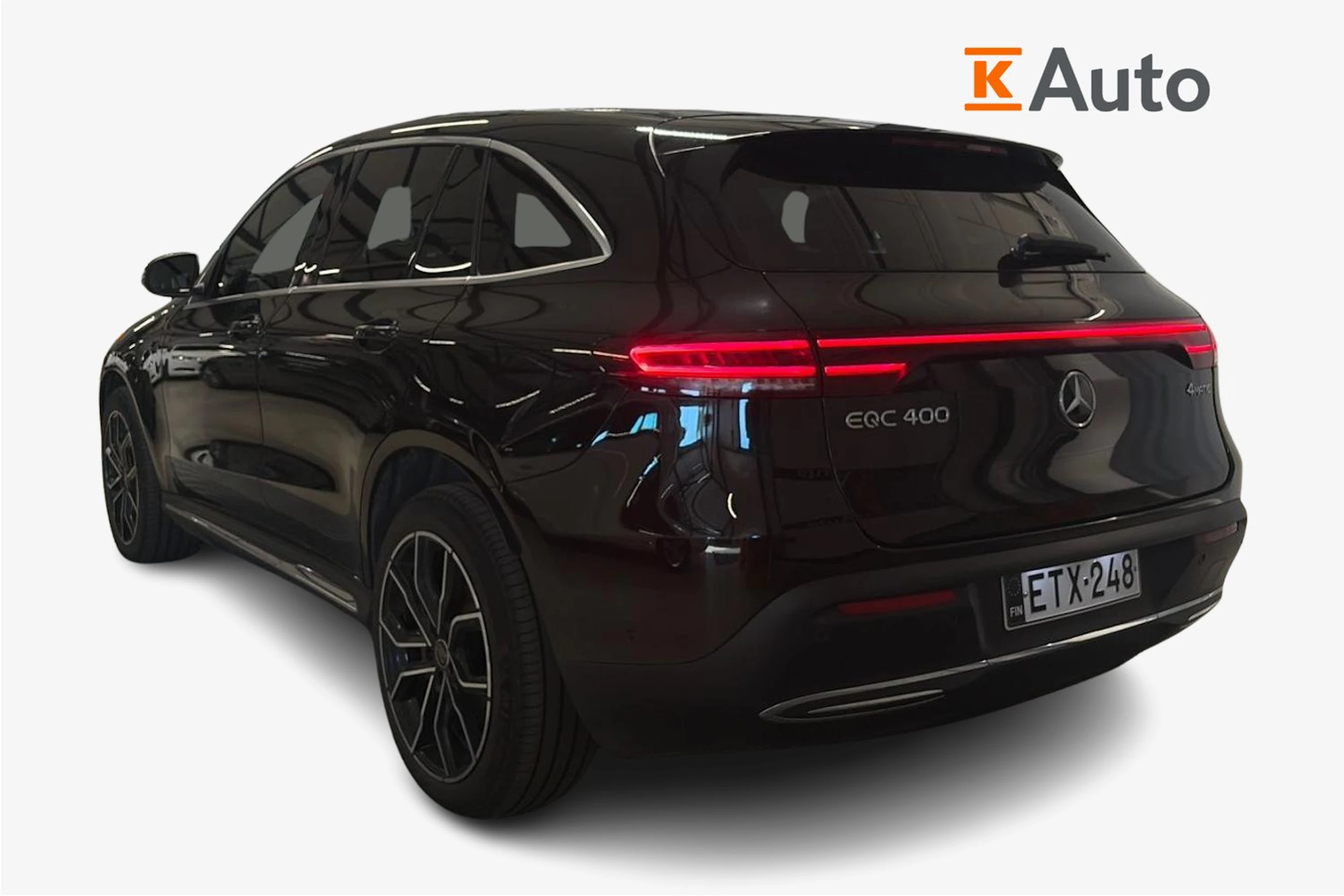 musta Mercedes-Benz EQC 2020 kuva 2.