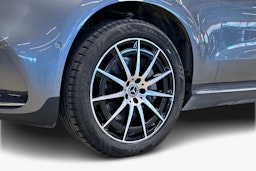 harmaa Mercedes-Benz EQC 2020 kuva 16.