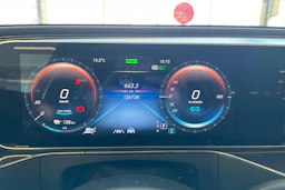 valkoinen Mercedes-Benz EQC 2020 kuva 6.