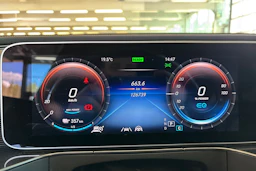 valkoinen Mercedes-Benz EQC 2020 kuva 23.