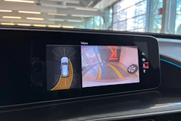 valkoinen Mercedes-Benz EQC 2020 kuva 25.