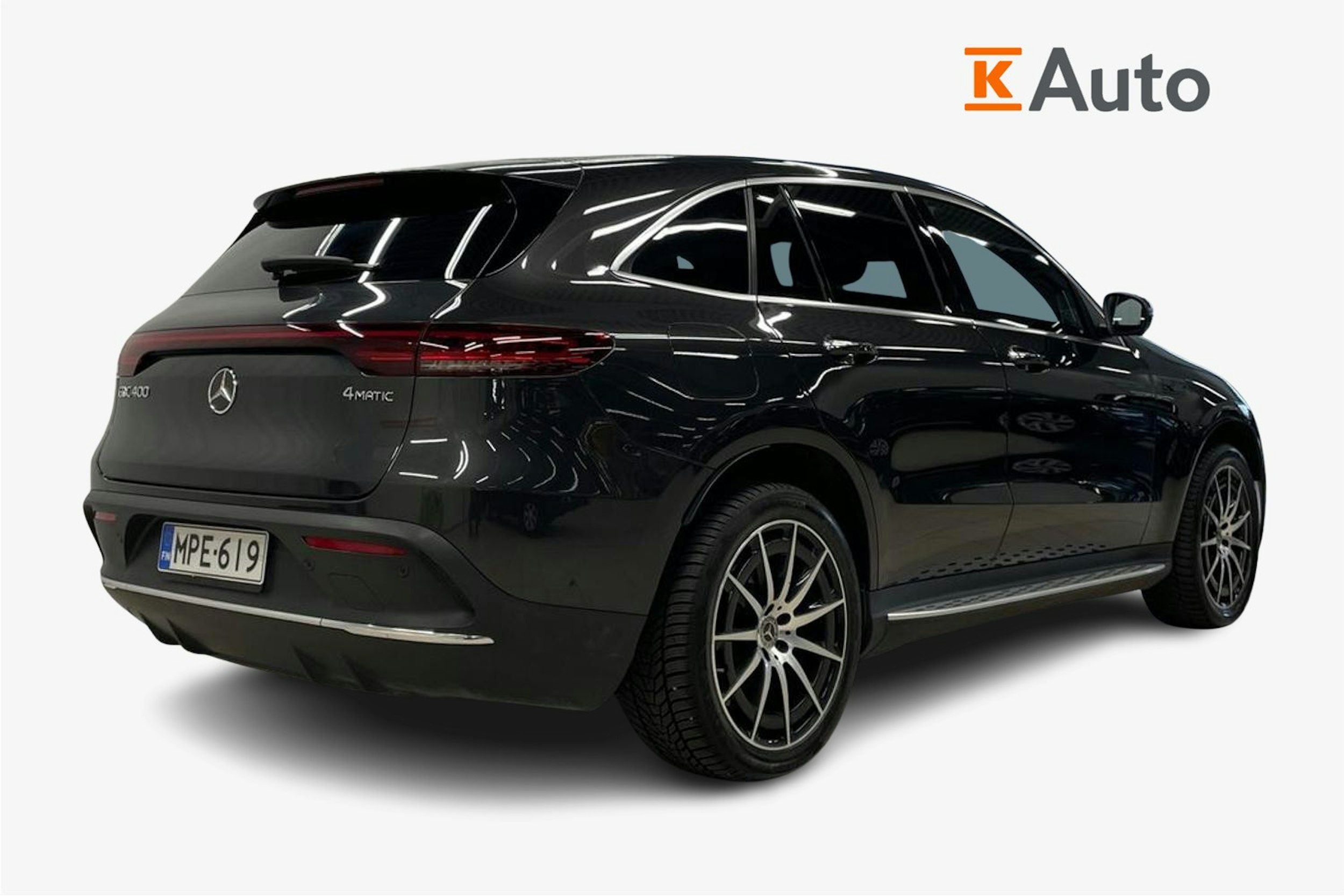 Harmaa Mercedes-Benz EQC 2020 kuva 2.