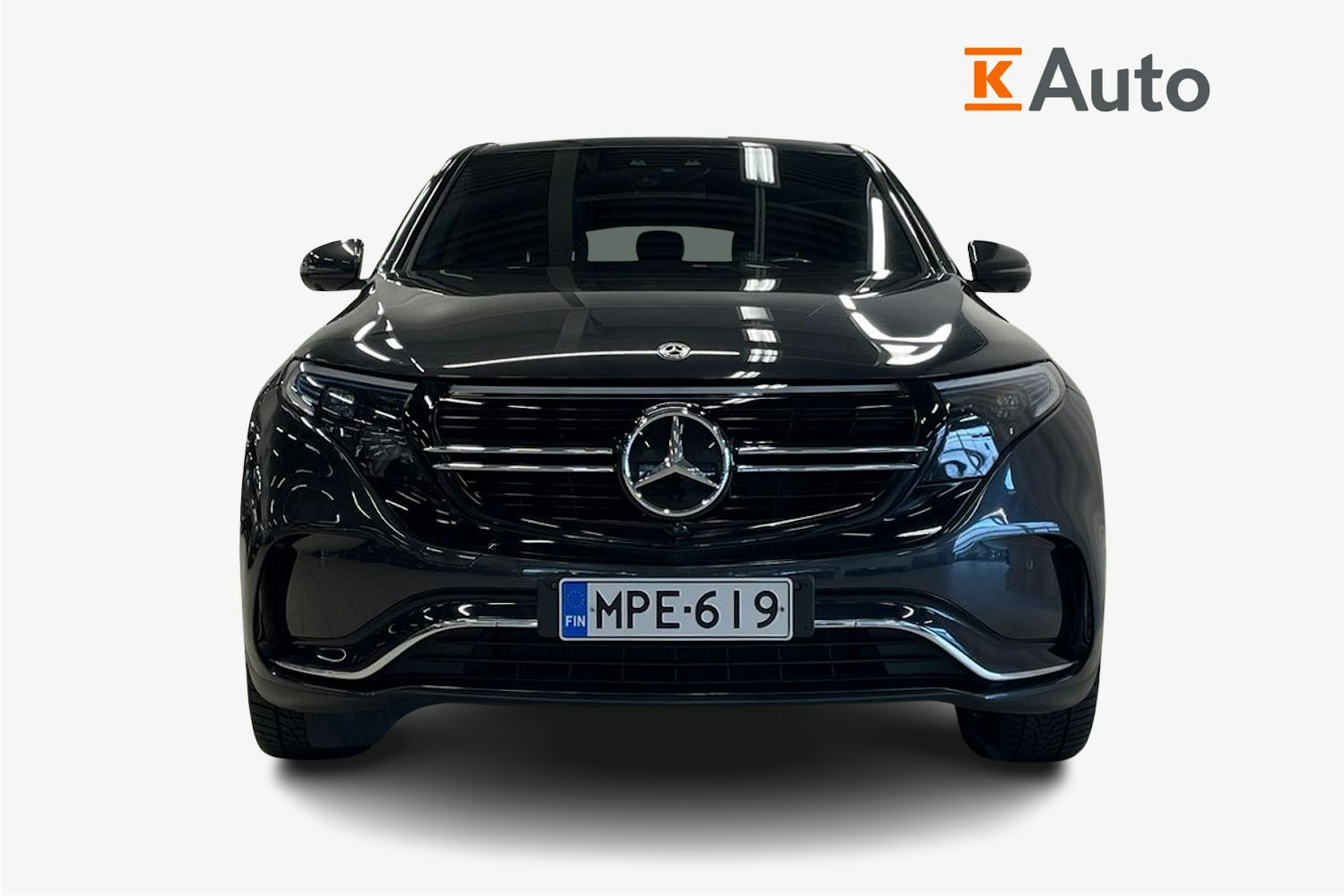 Harmaa Mercedes-Benz EQC 2020 kuva 4.