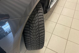 Harmaa Mercedes-Benz EQC 2020 kuva 10.