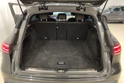 Harmaa Mercedes-Benz EQC 2020 kuva 19.