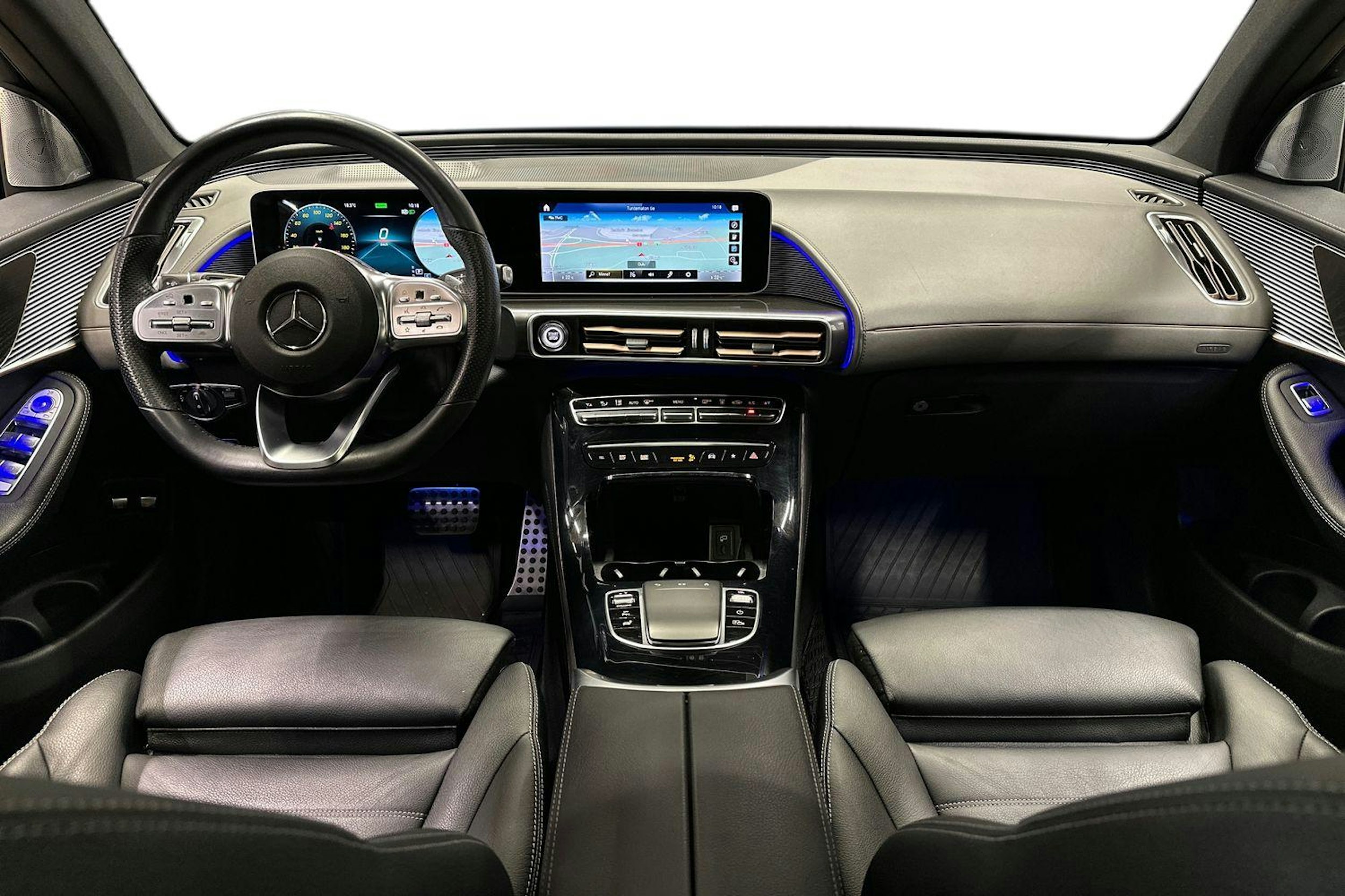 harmaa Mercedes-Benz EQC 2020 kuva 9.