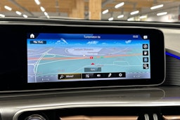 harmaa Mercedes-Benz EQC 2020 kuva 21.