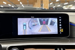 harmaa Mercedes-Benz EQC 2020 kuva 22.