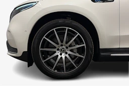 valkoinen Mercedes-Benz EQC 2021 kuva 9.