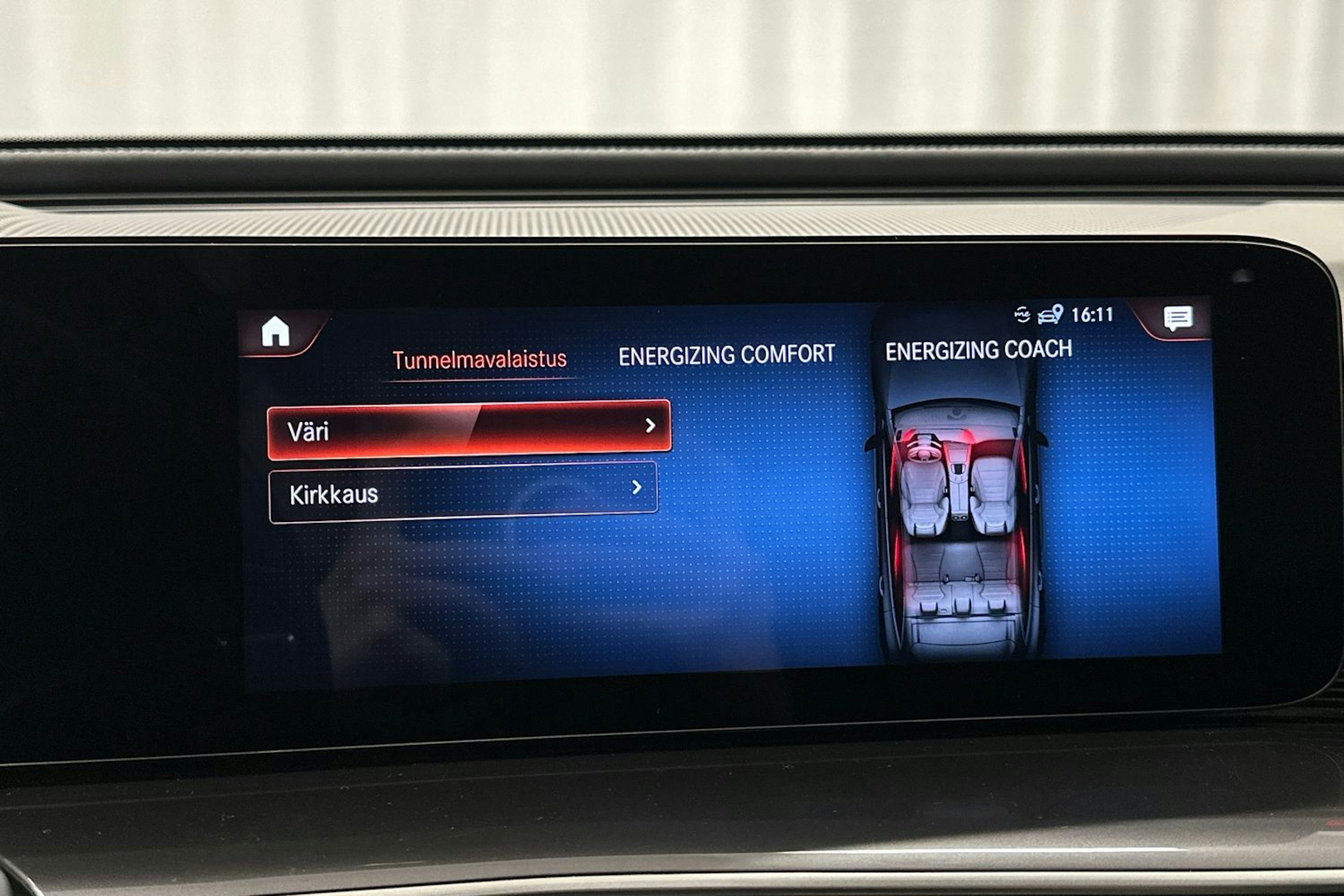 harmaa Mercedes-Benz EQC 2021 kuva 26.