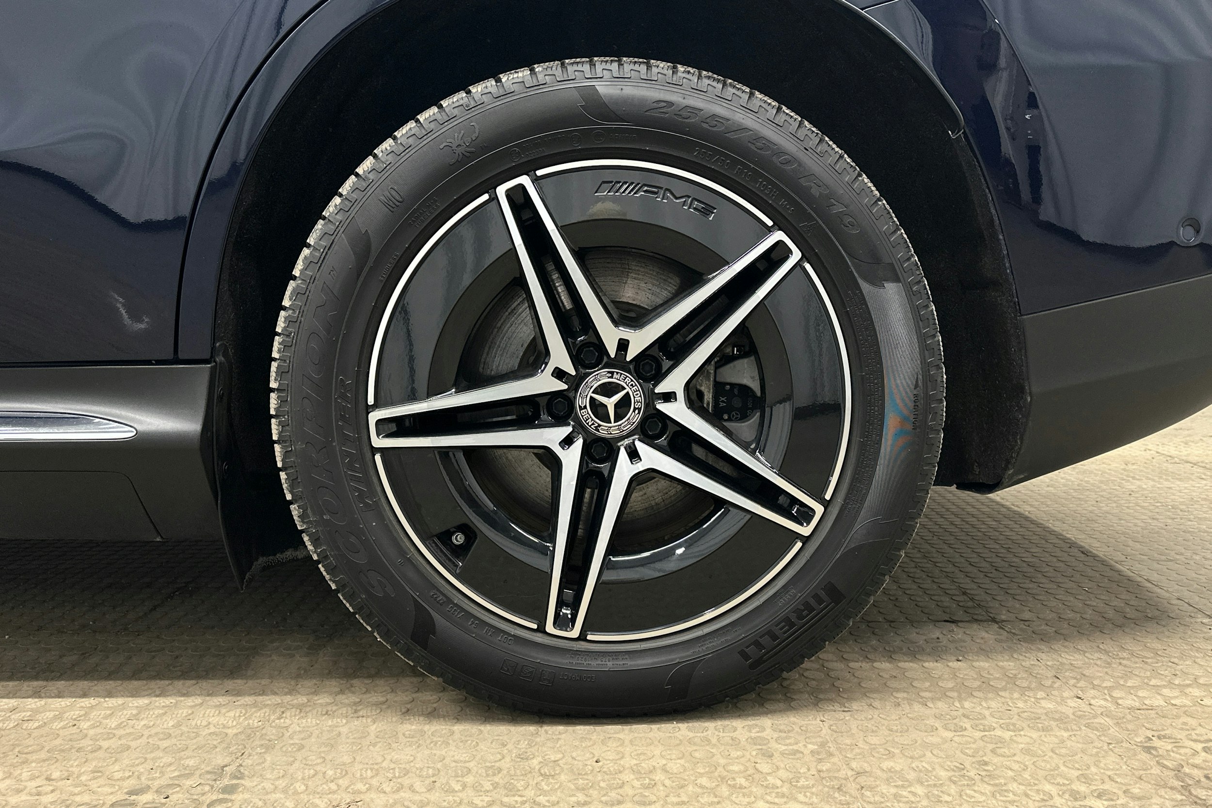 met. sininen Mercedes-Benz EQC 2021 kuva 13.