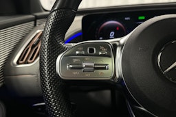 met. sininen Mercedes-Benz EQC 2021 kuva 14.