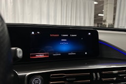 met. sininen Mercedes-Benz EQC 2021 kuva 19.