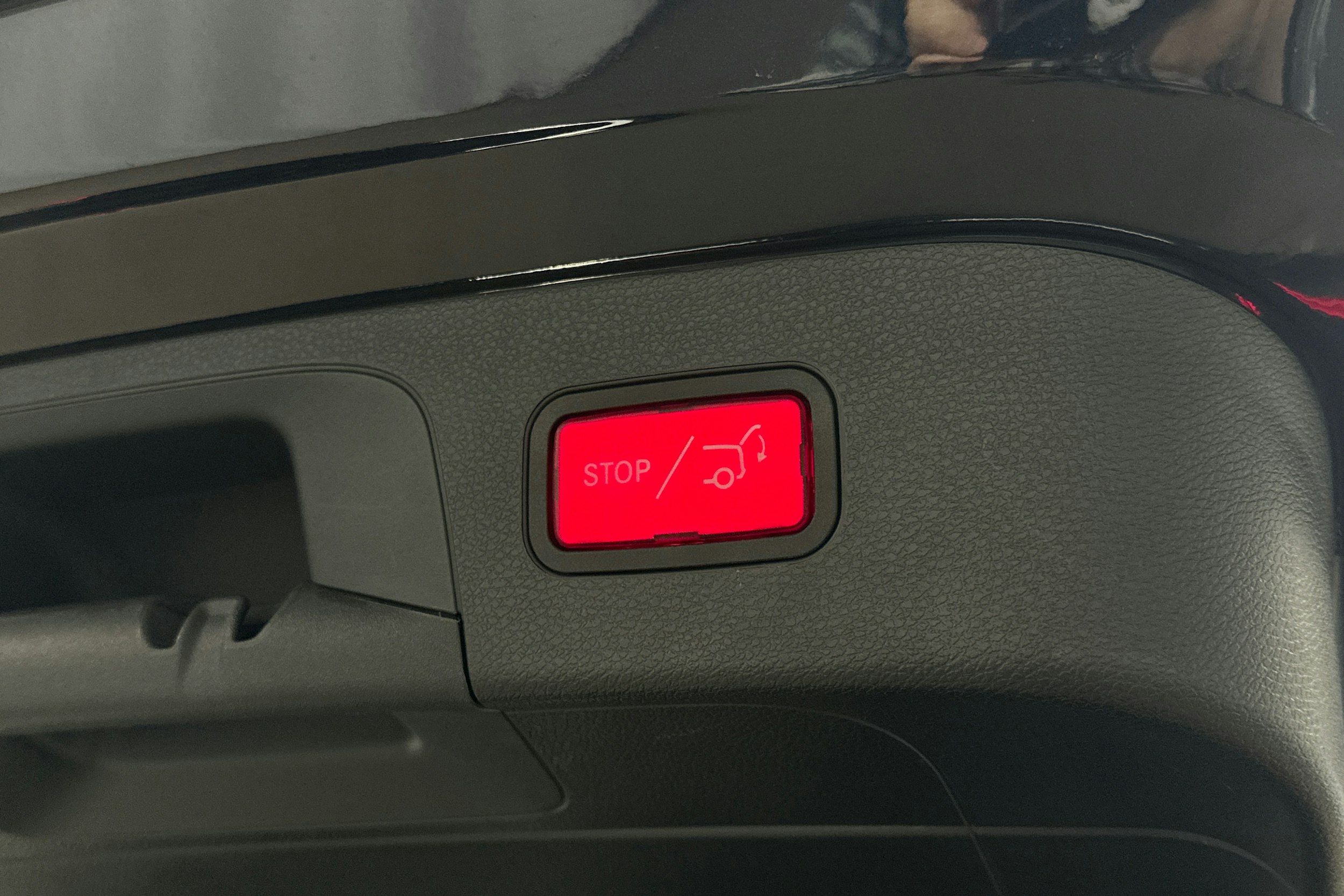 met. sininen Mercedes-Benz EQC 2021 kuva 31.