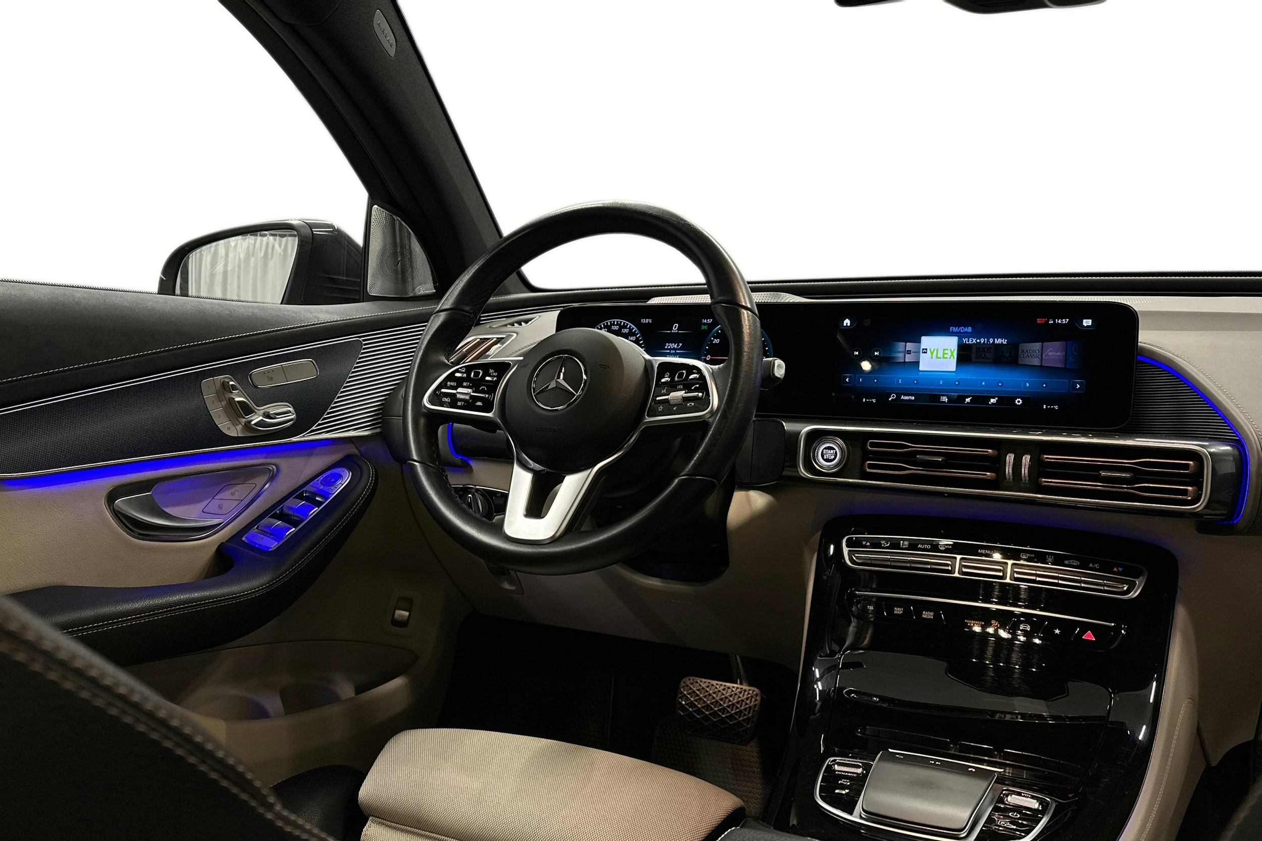 harmaa Mercedes-Benz EQC 2021 kuva 9.