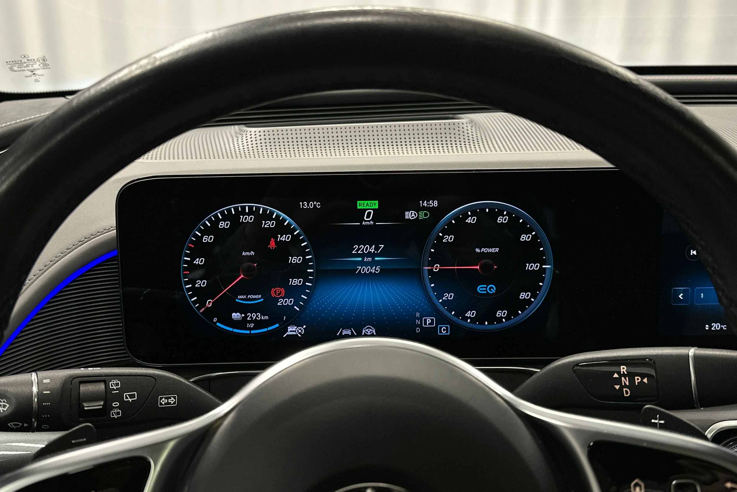 harmaa Mercedes-Benz EQC 2021 kuva 16.