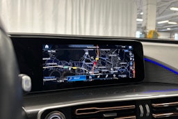 harmaa Mercedes-Benz EQC 2021 kuva 18.