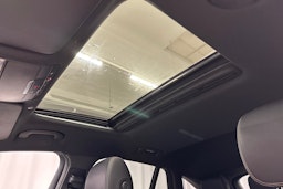 harmaa Mercedes-Benz EQC 2021 kuva 33.