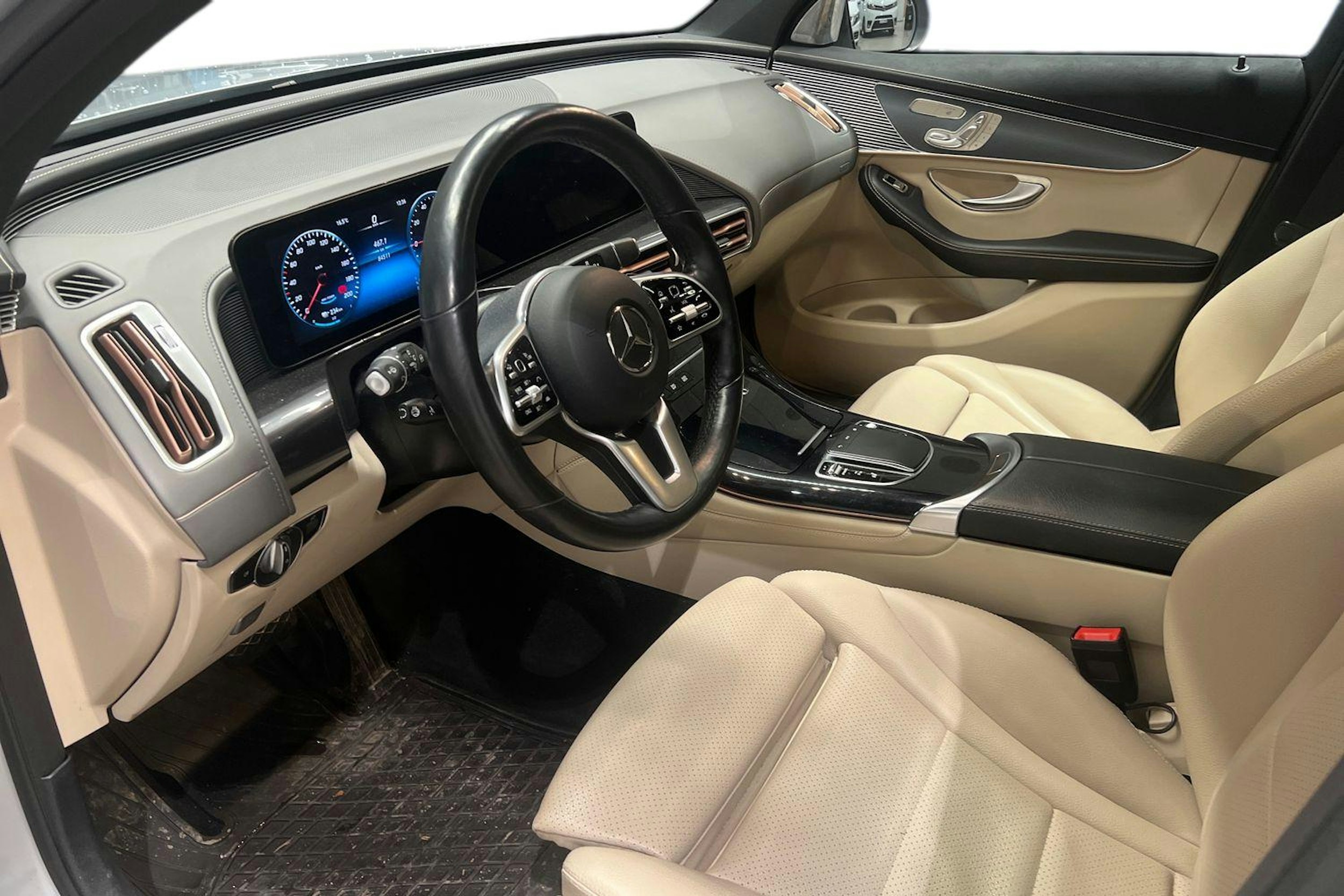 harmaa Mercedes-Benz EQC 2021 kuva 3.