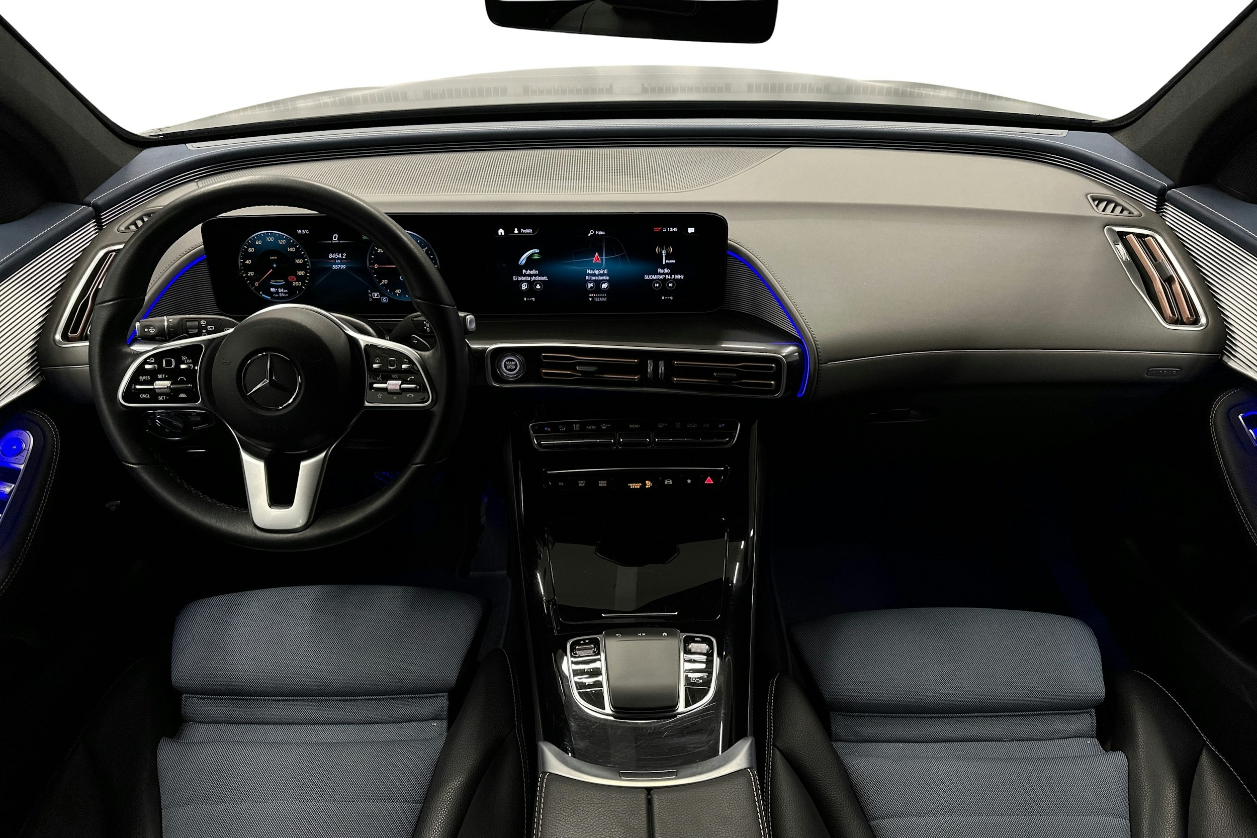 musta Mercedes-Benz EQC 2021 kuva 9.