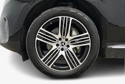 musta Mercedes-Benz EQC 2021 kuva 11.