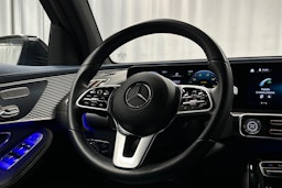 musta Mercedes-Benz EQC 2021 kuva 16.