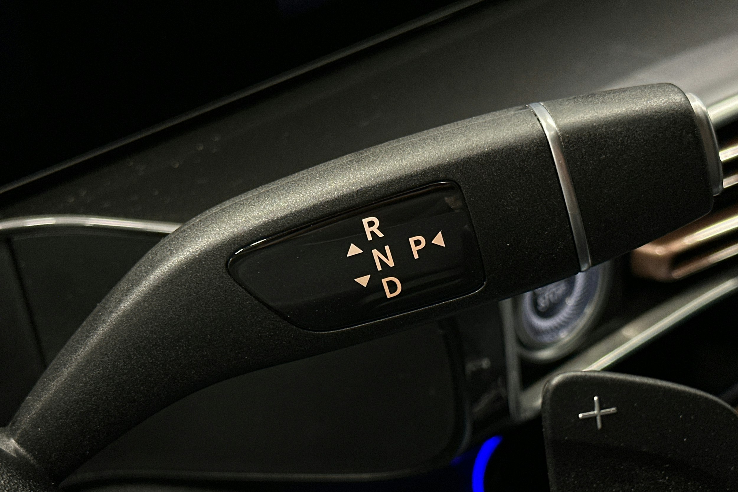 musta Mercedes-Benz EQC 2021 kuva 23.