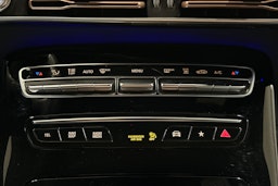 musta Mercedes-Benz EQC 2021 kuva 31.