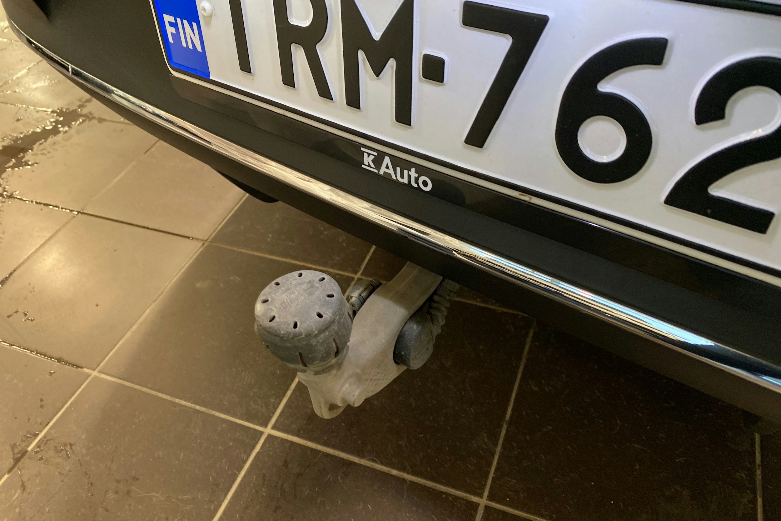 harmaa Mercedes-Benz EQC 2021 kuva 14.