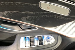 harmaa Mercedes-Benz EQC 2021 kuva 18.