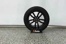 valkoinen Mercedes-Benz EQC 2021 kuva 13.