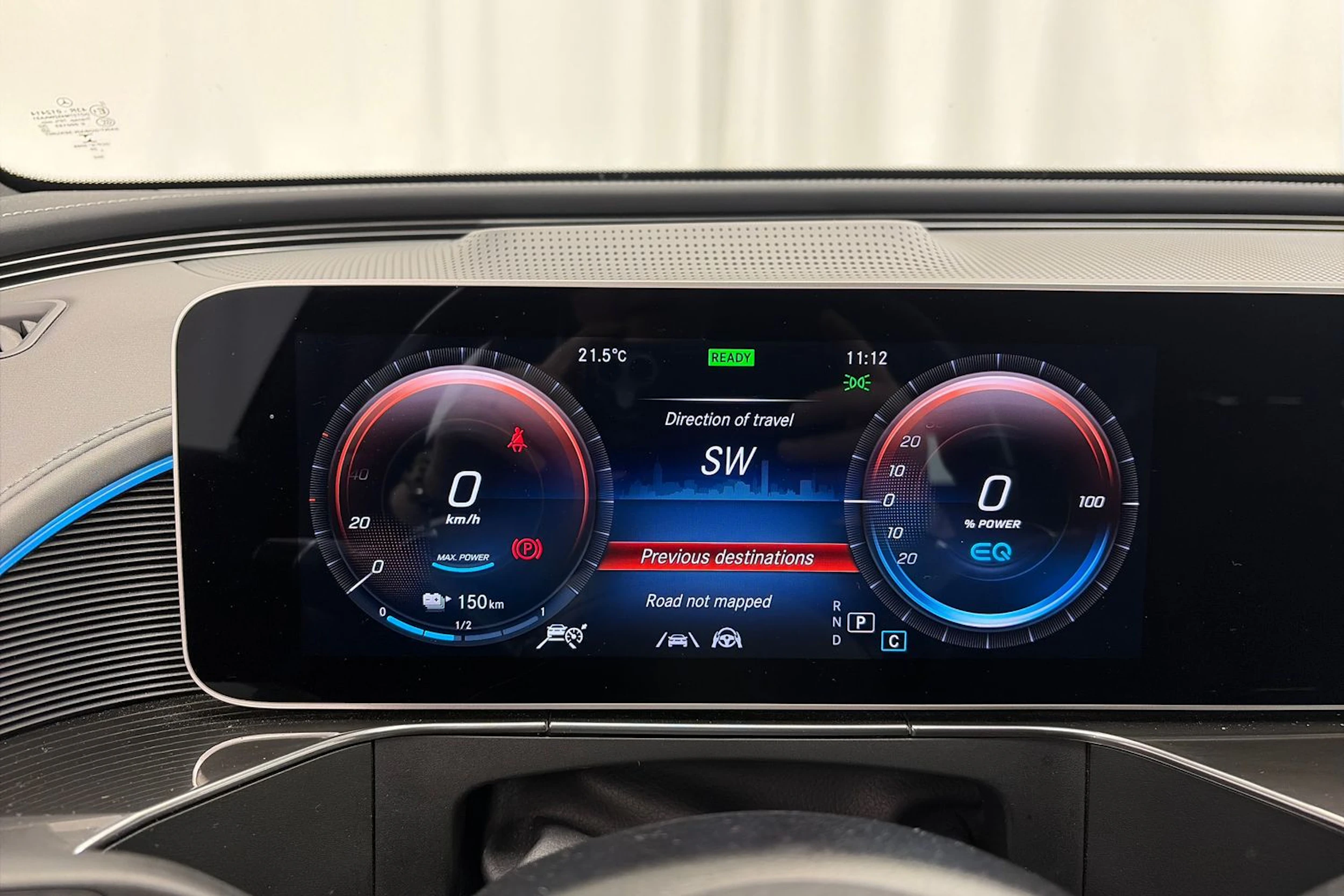 valkoinen Mercedes-Benz EQC 2021 kuva 19.