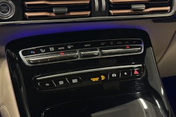 musta Mercedes-Benz EQC 2021 kuva 26.