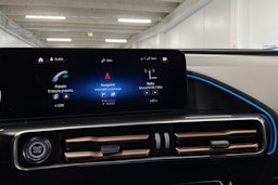 harmaa Mercedes-Benz EQC 2021 kuva 17.