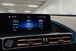 harmaa Mercedes-Benz EQC 2021 kuva 19.