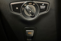 harmaa Mercedes-Benz EQC 2021 kuva 28.