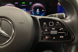 harmaa Mercedes-Benz EQC 2021 kuva 30.