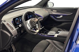 Sininen Mercedes-Benz EQC 2021 kuva 7.