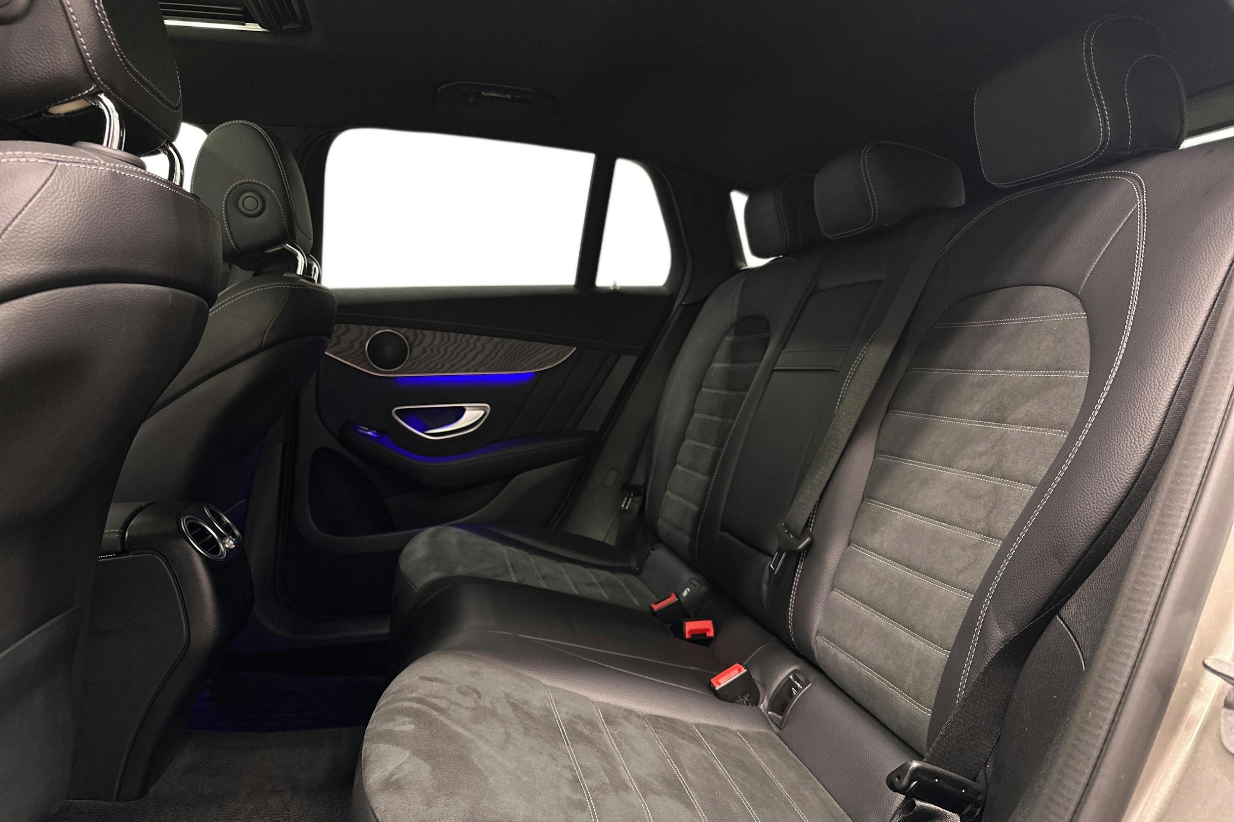 hopea Mercedes-Benz EQC 2022 kuva 10.