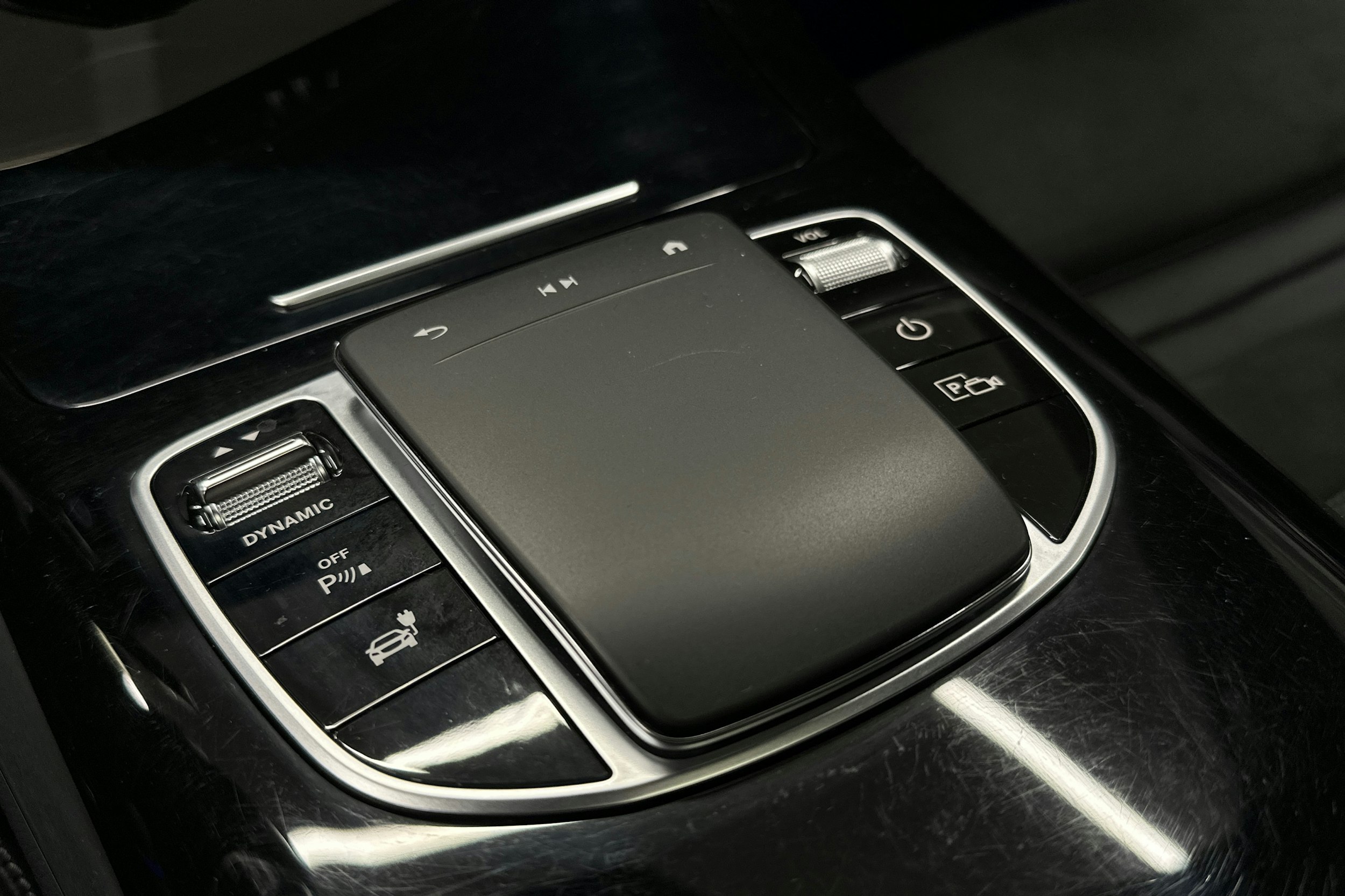 hopea Mercedes-Benz EQC 2022 kuva 34.